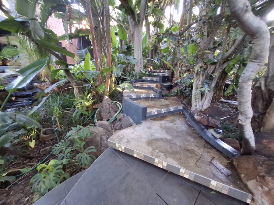 5 Bedroom Property for Sale in Protea Park North West